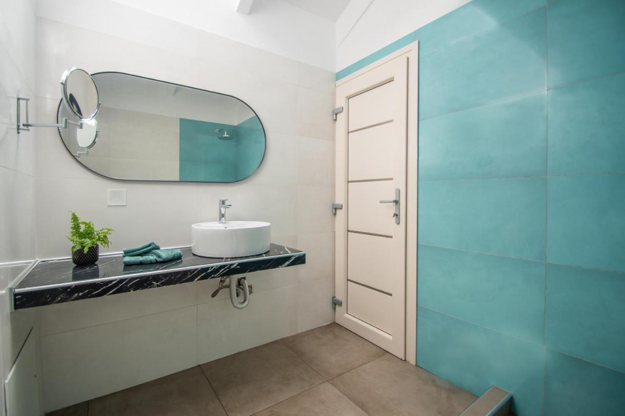 Gold Olive Suites 알리카나스 외부 사진